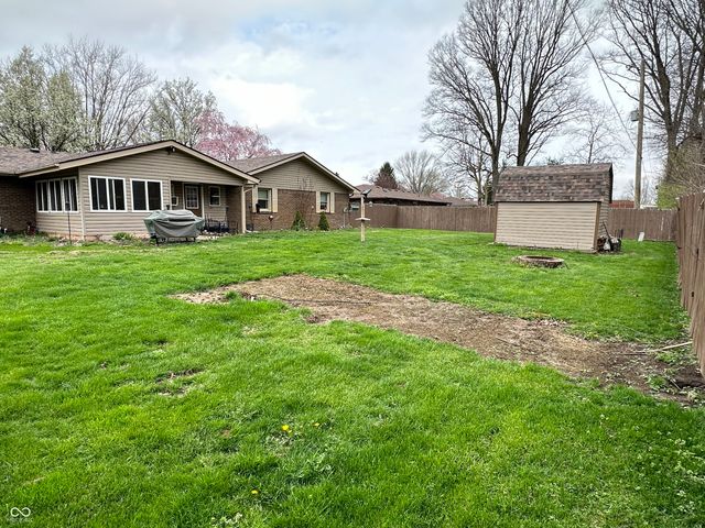 2120 Kitchen Drive, Anderson, IN 46017