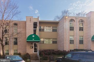 37 CANTERBURY SQ #302, Alexandria, VA 22304