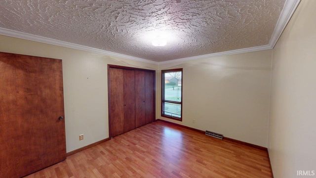 1138 Hochgesang Avenue, Jasper, IN 47546