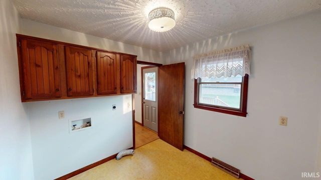 1138 Hochgesang Avenue, Jasper, IN 47546