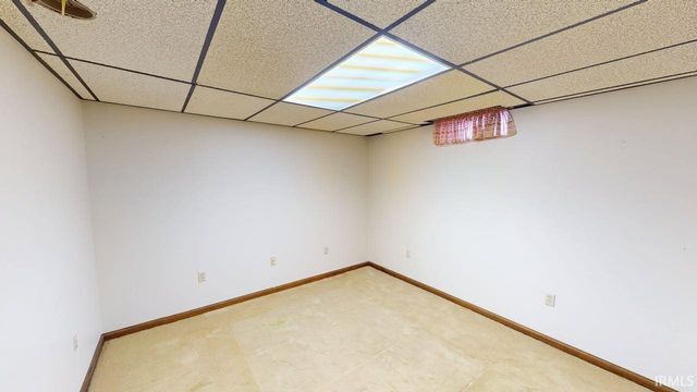 1138 Hochgesang Avenue, Jasper, IN 47546