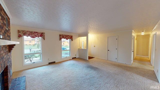 1138 Hochgesang Avenue, Jasper, IN 47546