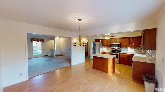 1138 Hochgesang Avenue, Jasper, IN 47546