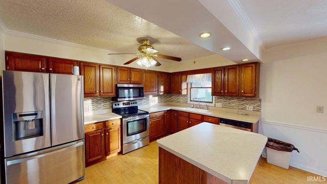 1138 Hochgesang Avenue, Jasper, IN 47546