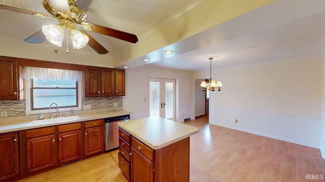 1138 Hochgesang Avenue, Jasper, IN 47546