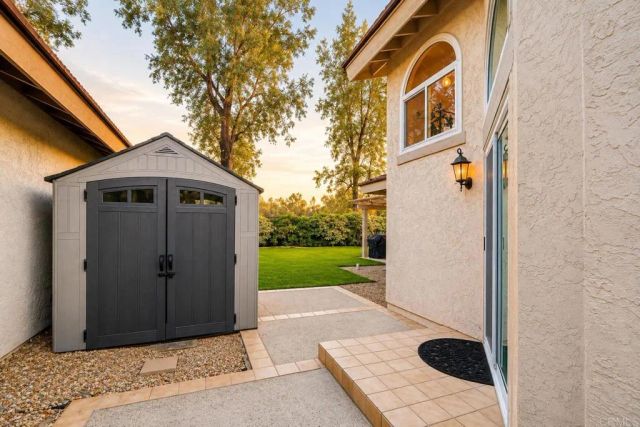 30451 Red River Circle, Temecula, CA 92591