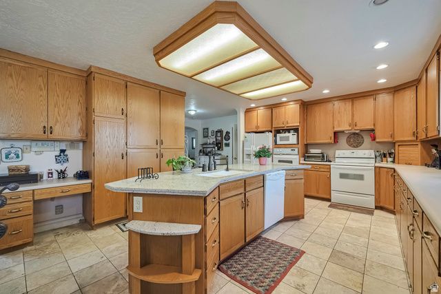 1481 W MIDAS CREEK DR, South Jordan, UT 84095