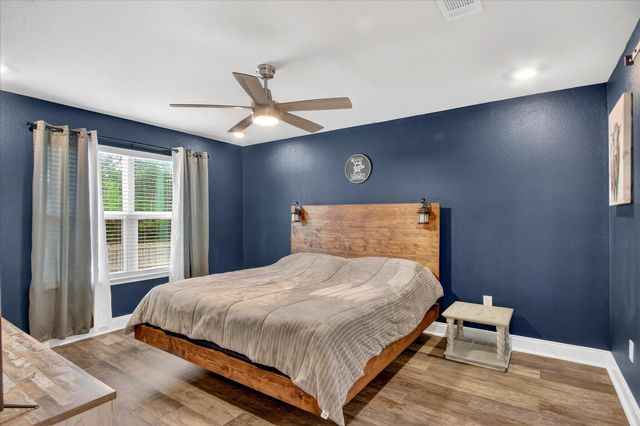 18433 Elkwood Dr., Gulfport, MS 39503