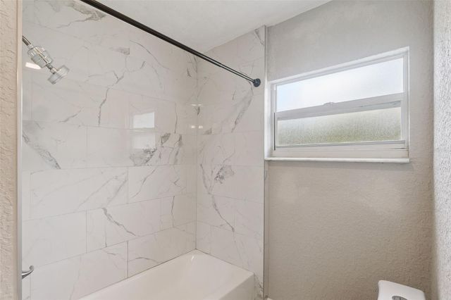 114 ANGELES ROAD, Debary, FL 32713