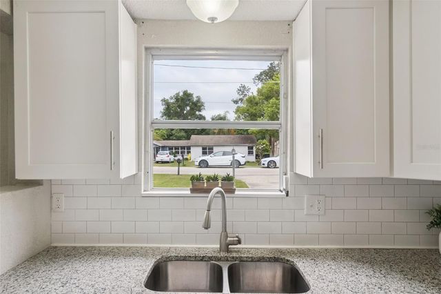 114 ANGELES ROAD, Debary, FL 32713