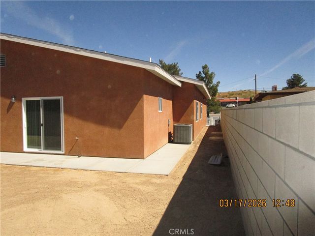 14332 Outer Hesperia Road, Victorville, CA 92395