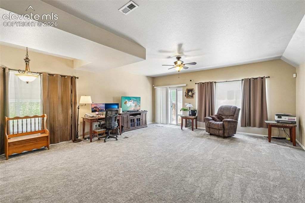 Image 6 of property listing at 5342 Canadian Rose View, Colorado Springs, CO 80916