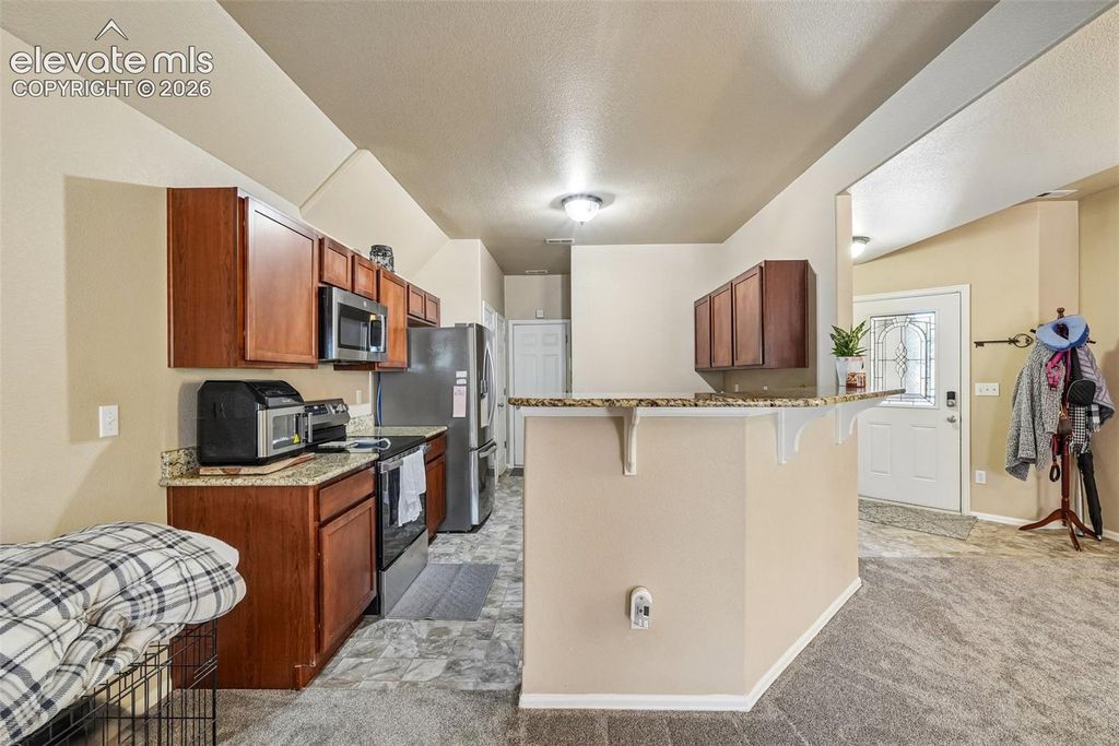 Image 8 of property listing at 5342 Canadian Rose View, Colorado Springs, CO 80916