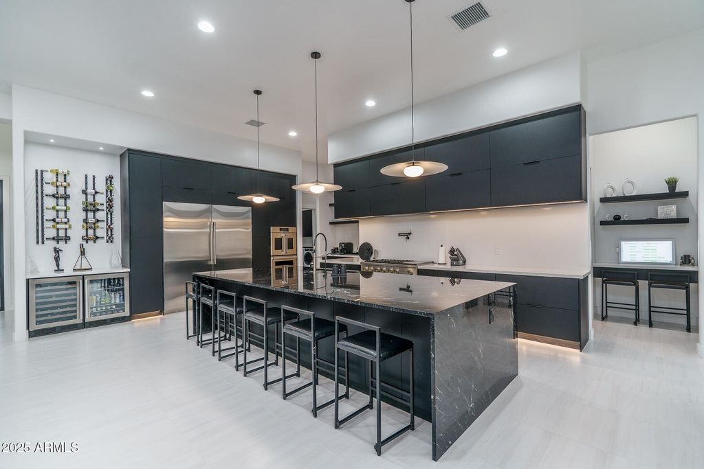 Image 11 of property listing at 16033 W CINNABAR Court, Waddell, AZ 85355