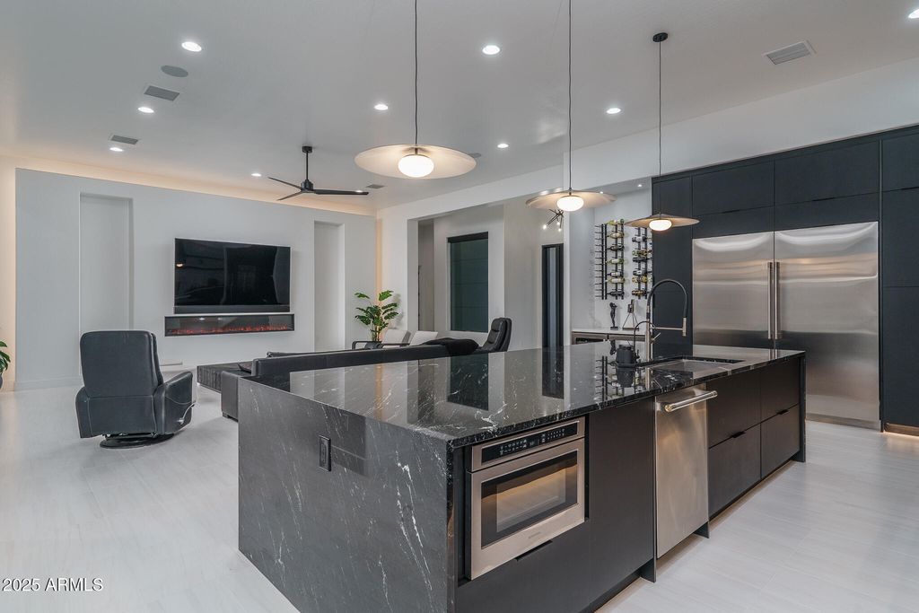 Image 16 of property listing at 16033 W CINNABAR Court, Waddell, AZ 85355