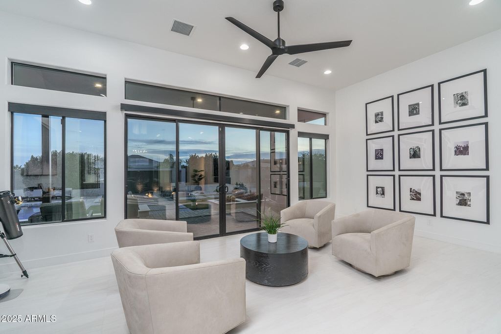 Image 18 of property listing at 16033 W CINNABAR Court, Waddell, AZ 85355