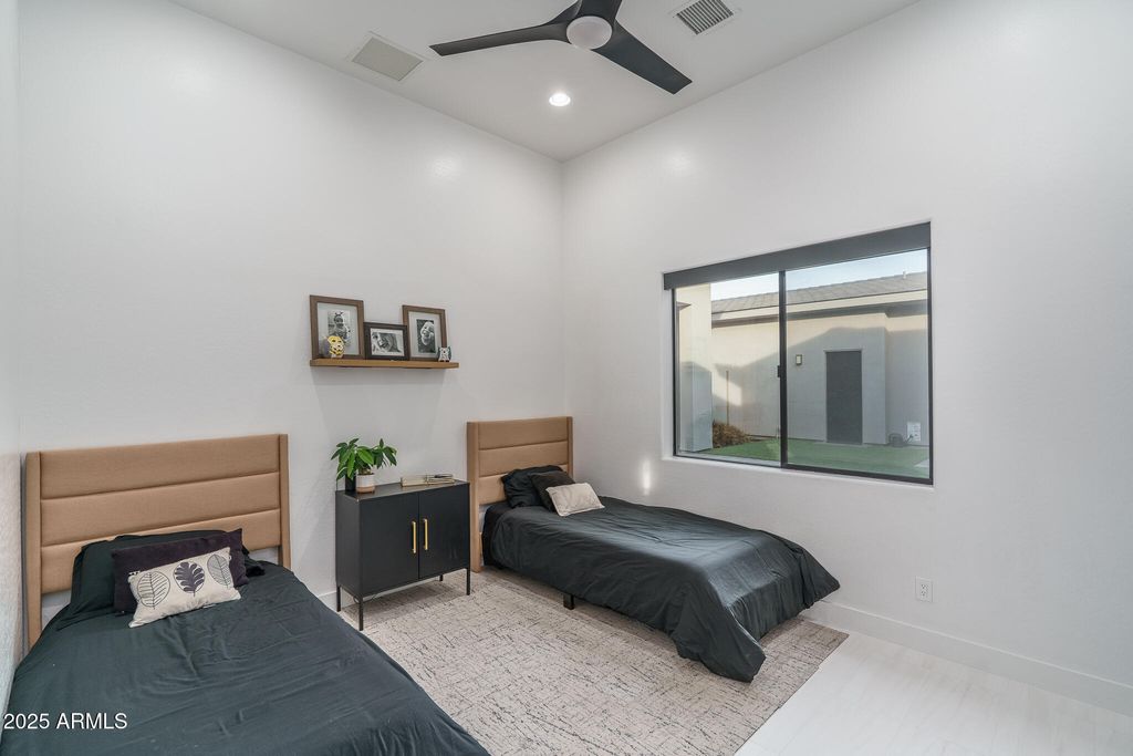 Image 30 of property listing at 16033 W CINNABAR Court, Waddell, AZ 85355