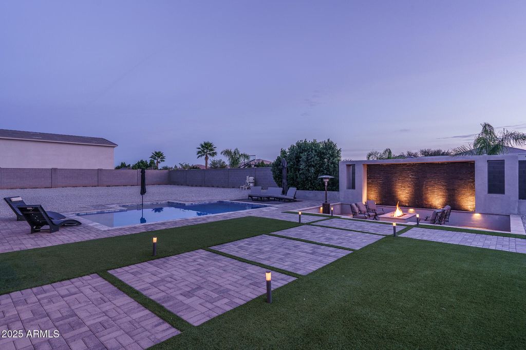 Image 38 of property listing at 16033 W CINNABAR Court, Waddell, AZ 85355