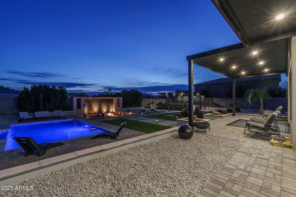 Image 58 of property listing at 16033 W CINNABAR Court, Waddell, AZ 85355