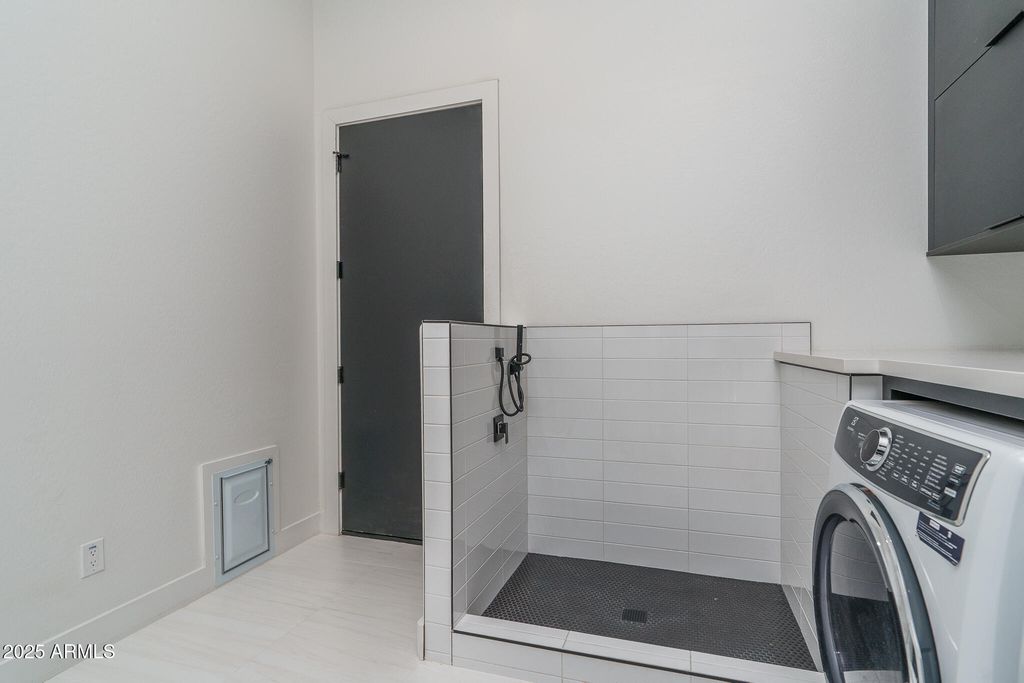 Image 66 of property listing at 16033 W CINNABAR Court, Waddell, AZ 85355