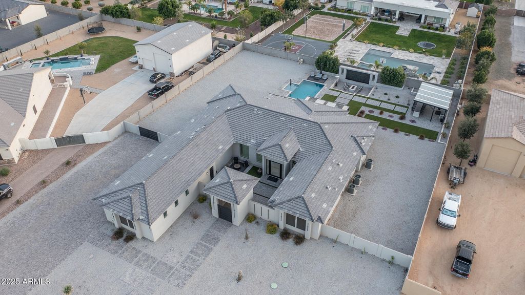 Image 71 of property listing at 16033 W CINNABAR Court, Waddell, AZ 85355