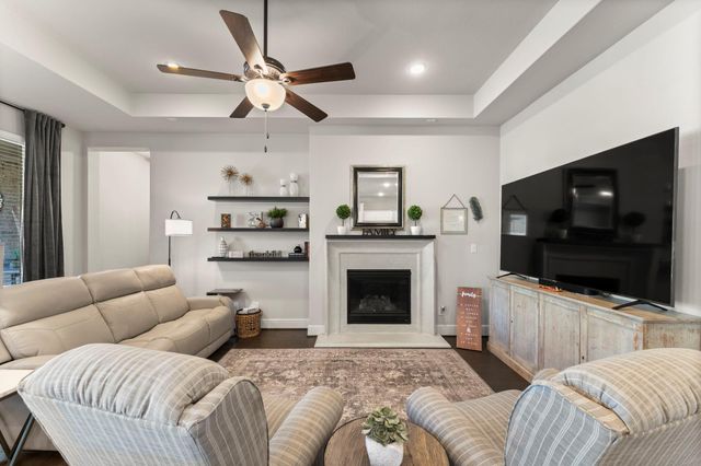 15313 Garnet Groves Drive, Conroe, TX 77302