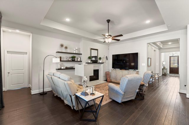 15313 Garnet Groves Drive, Conroe, TX 77302