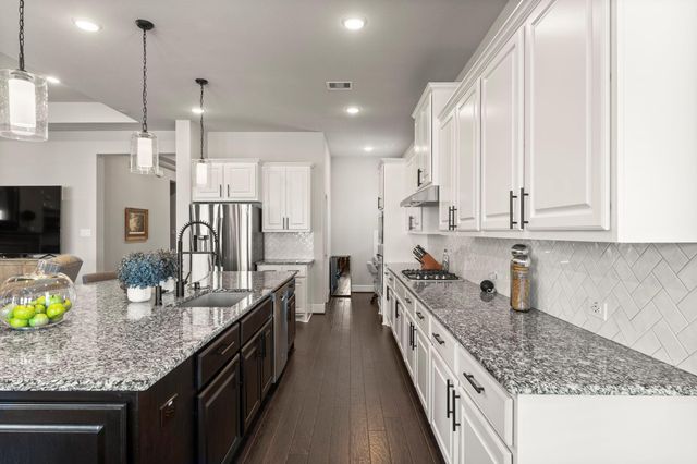 15313 Garnet Groves Drive, Conroe, TX 77302