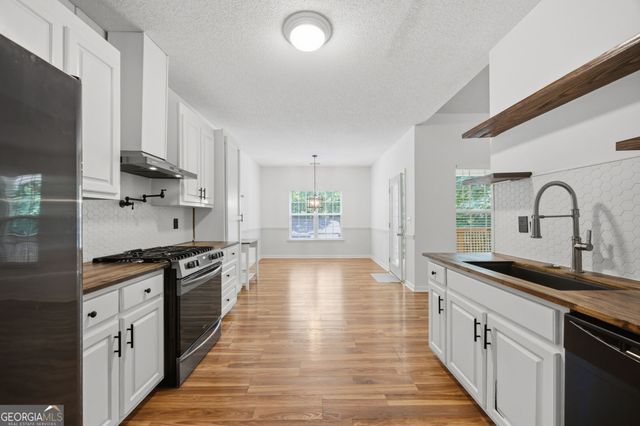 145 Orchard Ridge Drive, Forsyth, GA 31029