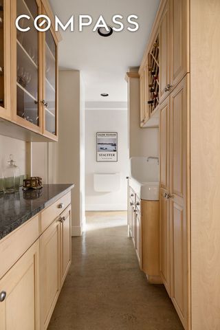 277 W End Ave Apt 5D, New York City, NY 10023