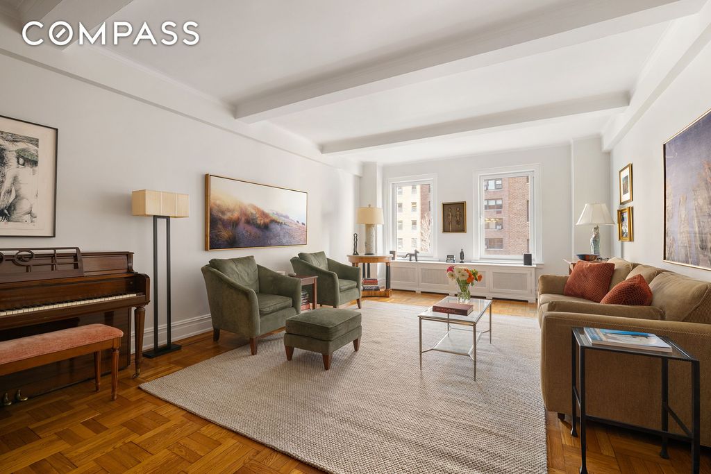 277 W End Ave Apt 5D, New York City, NY 10023