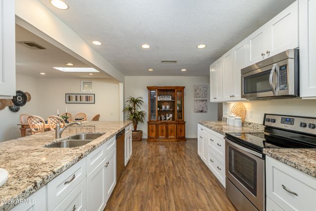 9510 W HIDDEN VALLEY Circle, Sun City, AZ 85351