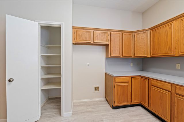 1911 Edinburg Avenue, League City, TX 77573