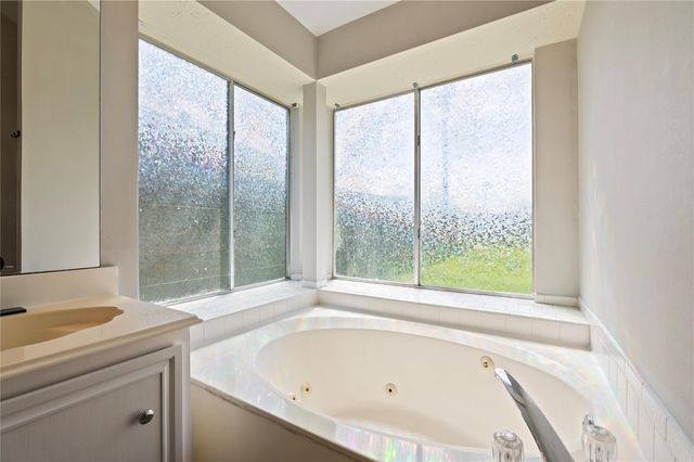 1911 Edinburg Avenue, League City, TX 77573