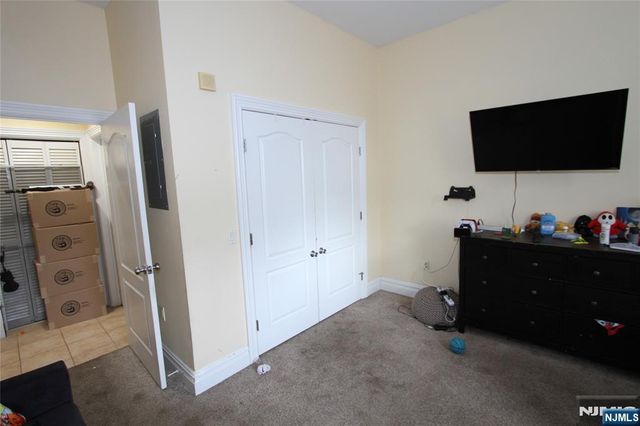 1 John Street 14, Haledon, NJ 07508