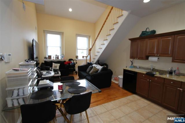 1 John Street 14, Haledon, NJ 07508