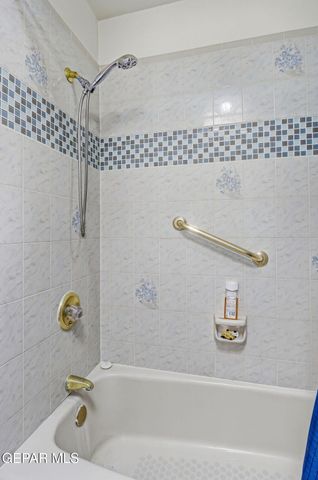 716 Willow Glen Drive, El Paso, TX 79922