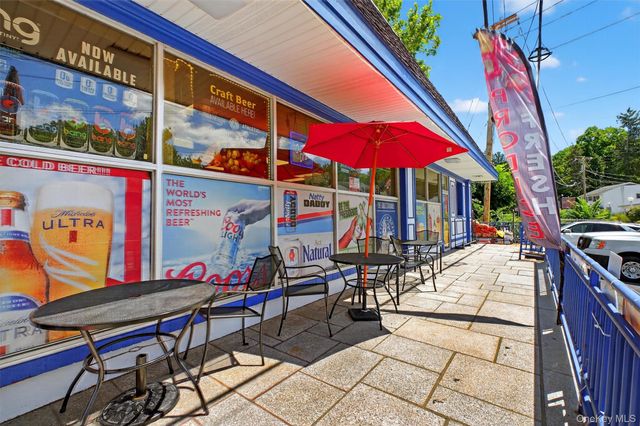 4 Oscawana Lake Road, Putnam Valley, NY 10579