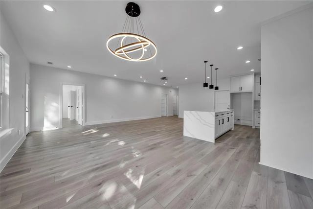 2230 Garden Drive, Dallas, TX 75215