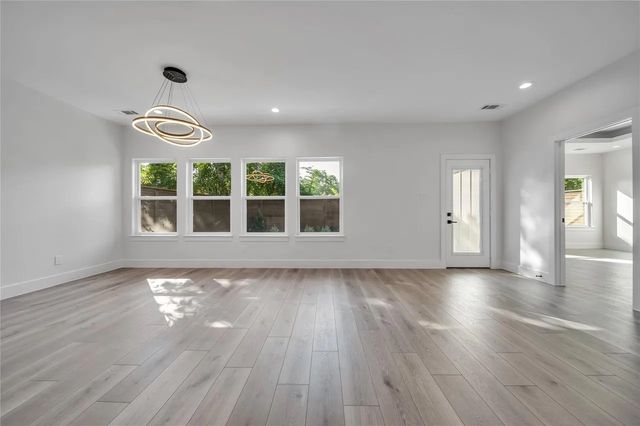 2230 Garden Drive, Dallas, TX 75215