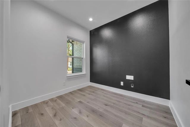 2230 Garden Drive, Dallas, TX 75215