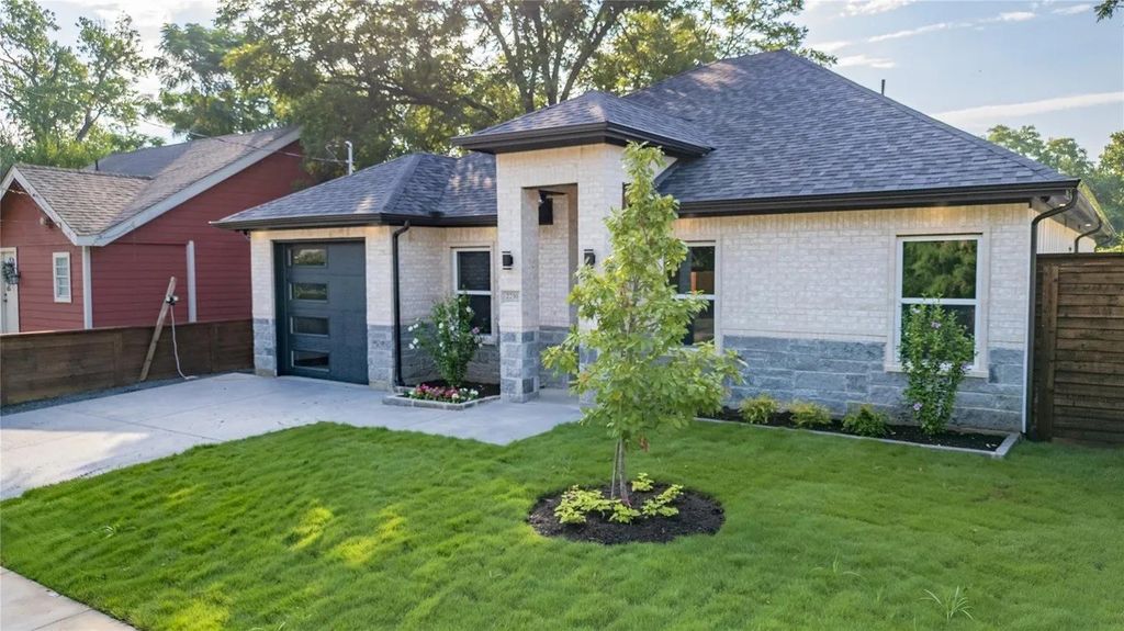 2230 Garden Drive, Dallas, TX 75215