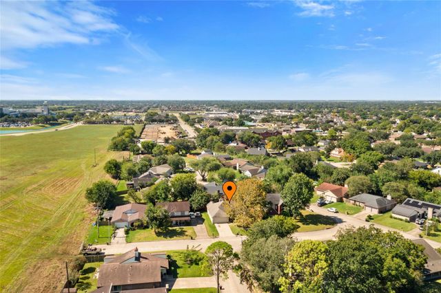 11710 Seawood Drive, Houston, TX 77089