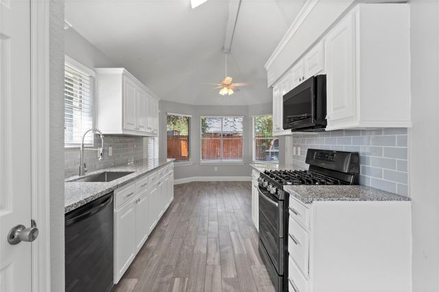 11710 Seawood Drive, Houston, TX 77089