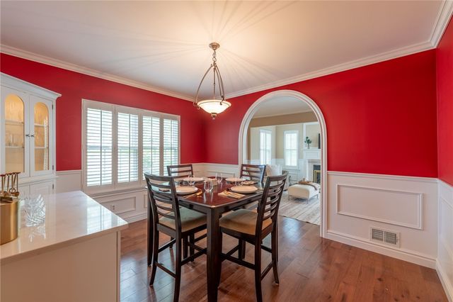 1551 Merion Ln, Oakmont, PA 15139