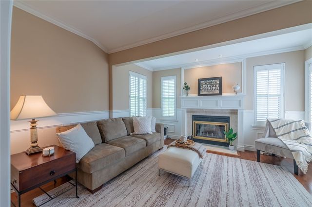 1551 Merion Ln, Oakmont, PA 15139