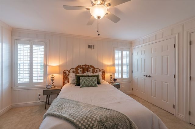 1551 Merion Ln, Oakmont, PA 15139