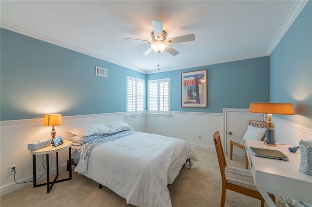 1551 Merion Ln, Oakmont, PA 15139