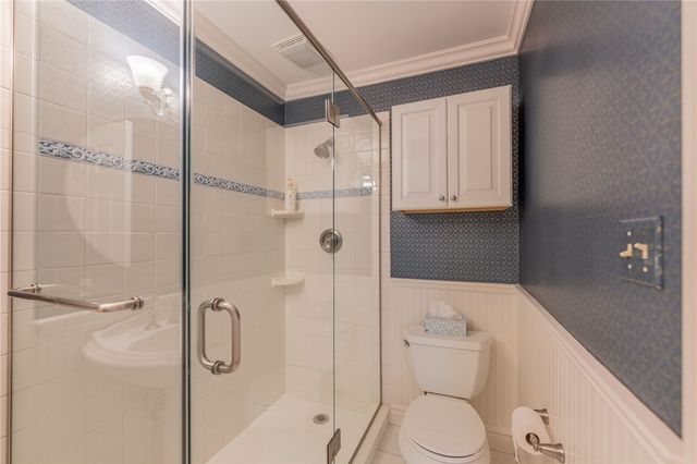 1551 Merion Ln, Oakmont, PA 15139