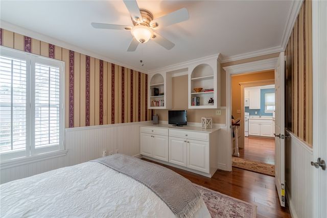 1551 Merion Ln, Oakmont, PA 15139